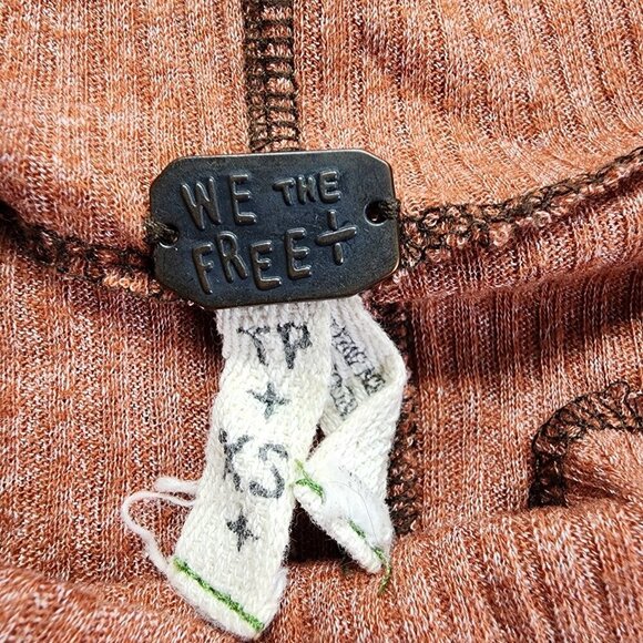 We The Free/Free People Rust Brown Oversized Waffle Knit Open Neck Top XS - Picture 6 of 12